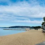 Les 3 Iles Appartement 2 Pieces Climatise A 50 M Des Plages